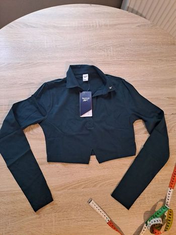 Croptop à manches longues reebok en taille M 