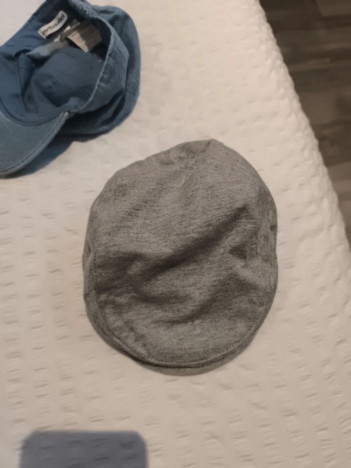 Lot de chapeau et casquettes - photo numéro 6