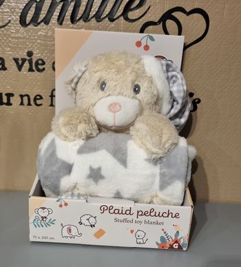 Plaid fantaisie avec peluche