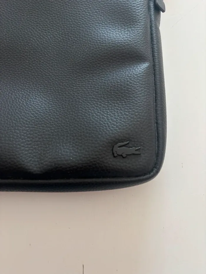 Sacoche Lacoste - photo numéro 2