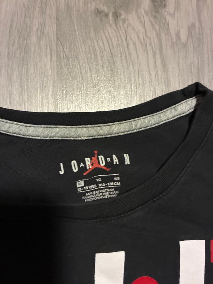 TEE shirt JORDAN taille XL - photo numéro 2