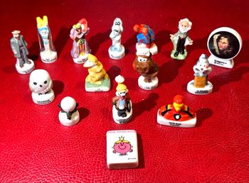 Lot de 15 fèves personnages de films