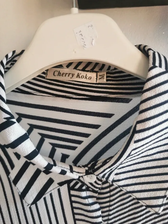 Robe chemise motifs graphique. - photo numéro 4