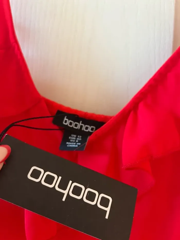 robe longue maxi dress à volant rouge boohoo - photo numéro 4