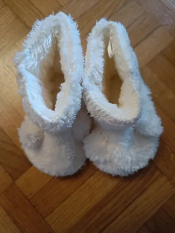Chaussons blancs bébé H&M 14-15