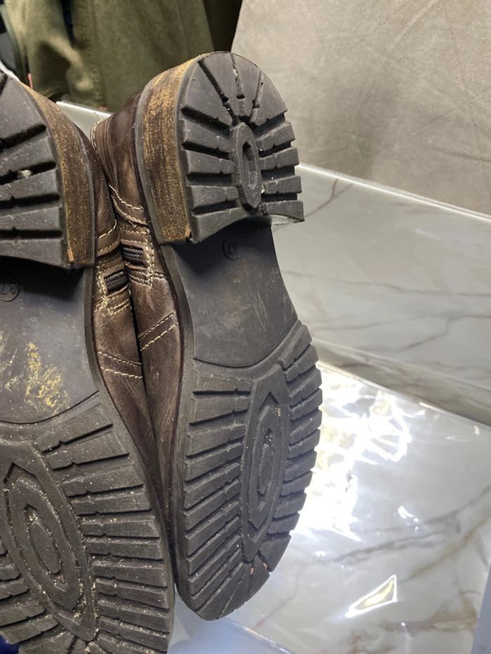 Bottes mi hautes d’hiver . cuir . Pointure 37 . - photo numéro 10