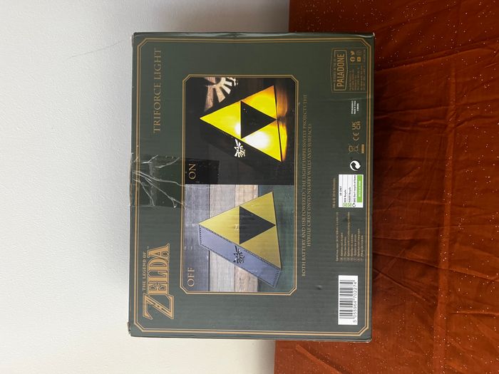 Lampe Zelda Triforce officielle en boîte - photo numéro 2