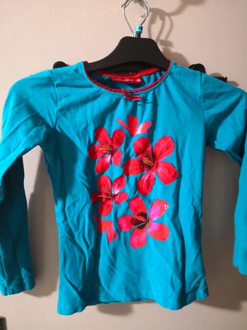 Tee shirt manches longues avec fleurs