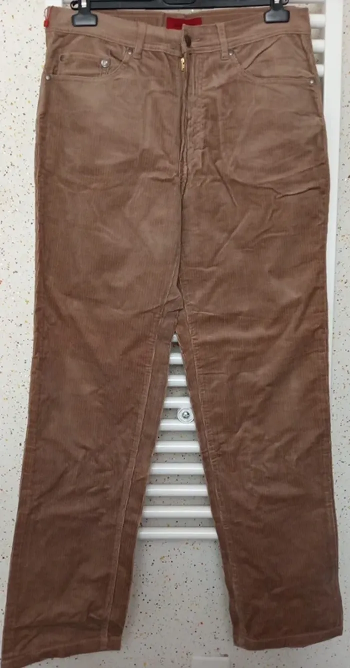 Pantalon en velours marron Pierre Cardin Taille W 36 / L 34 - photo numéro 2