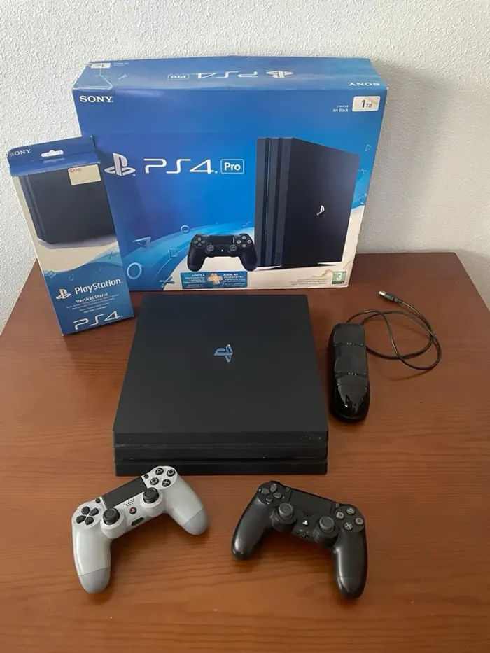 Console PS4 Pro - photo numéro 6