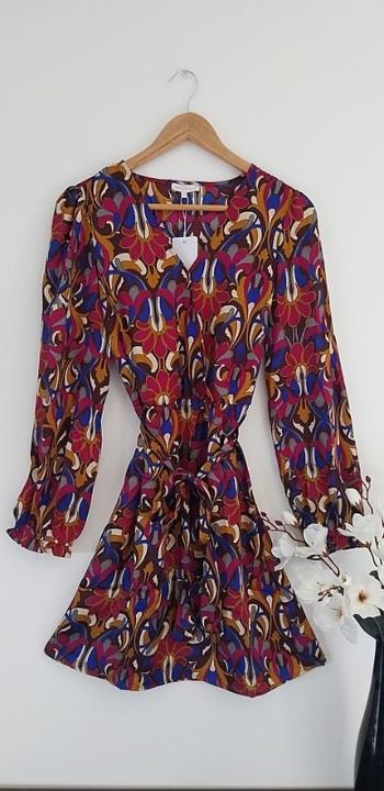 Jolie robe ultra colorée