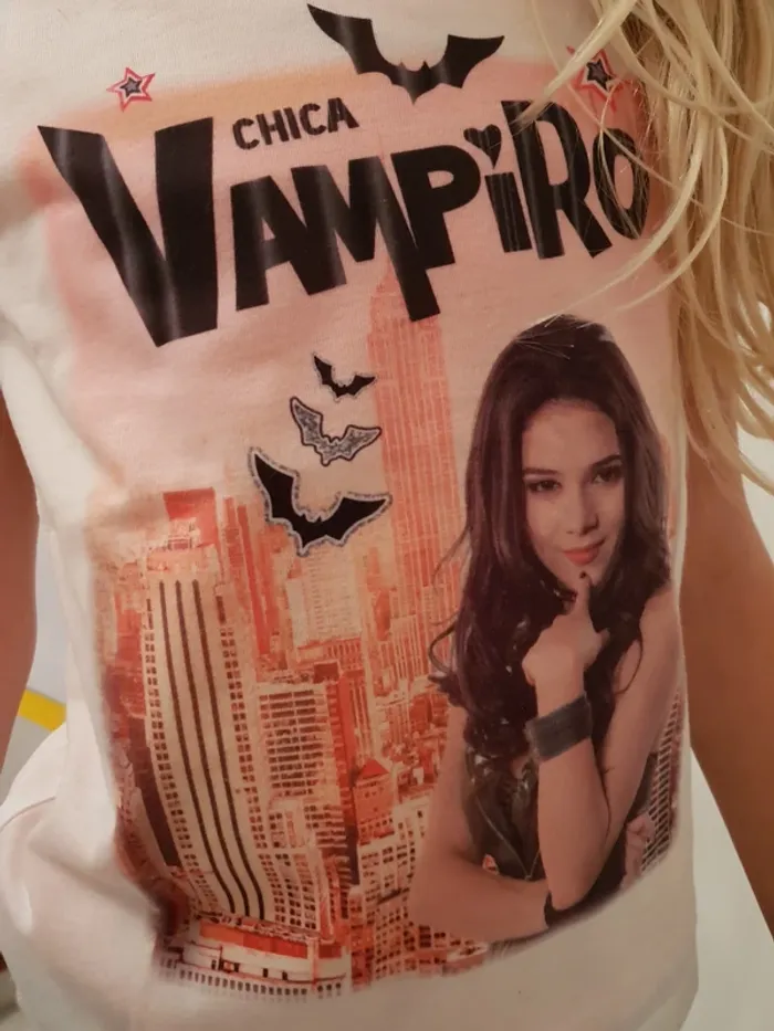 Tee-shirt Chica Vampiro - photo numéro 2