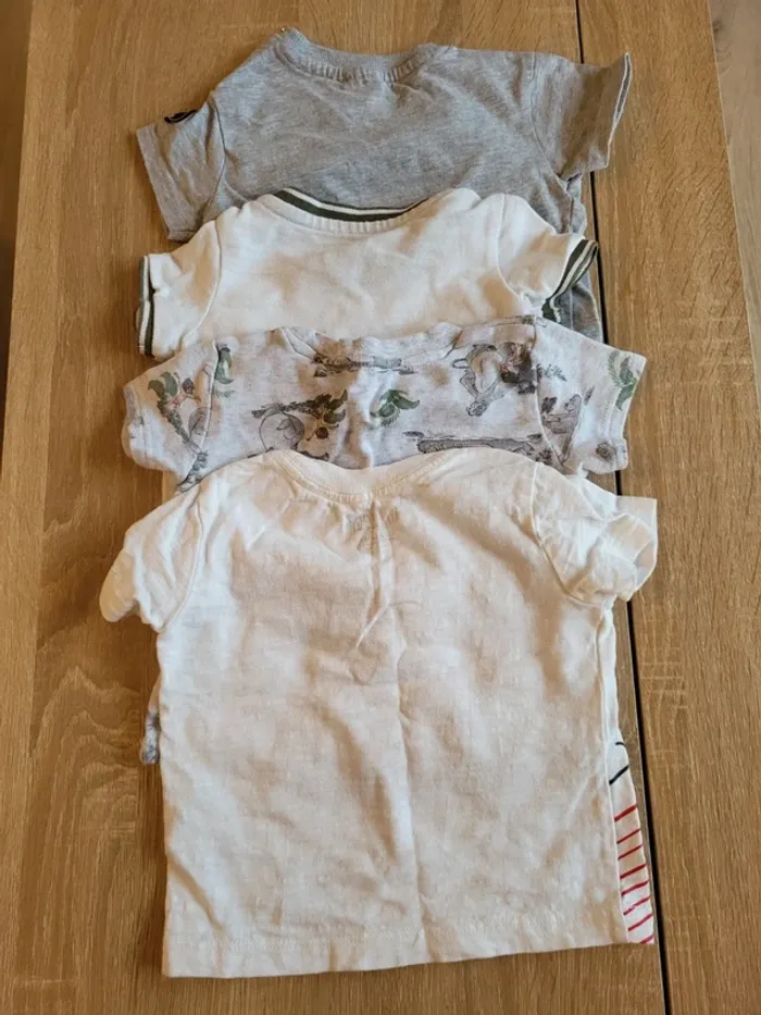 T-shirt 9 mois - photo numéro 2