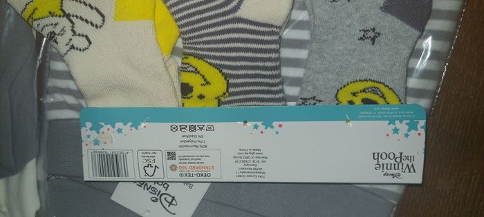 Lot vêtements Winnie l'Ourson 12-18 mois - photo numéro 4