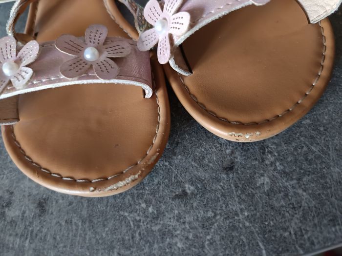 Sandales roses à fleurs 31 - photo numéro 4