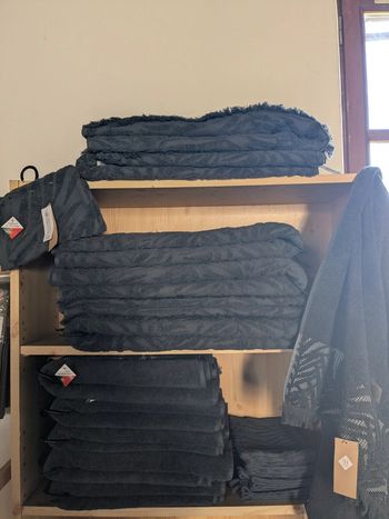 12 serviettes et 12 gants