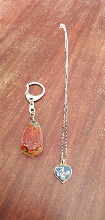 Porte clés paris + collier vintage