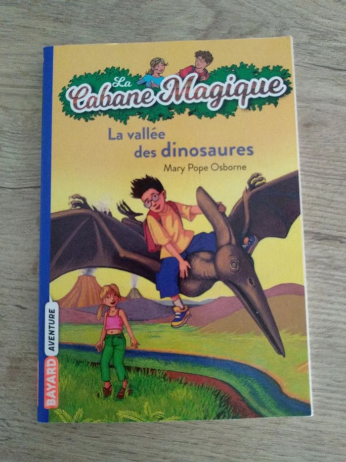 La cabane magique la vallée des dinosaures