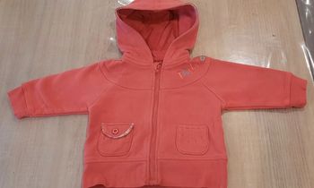 Veste de sport kiabi 9 mois