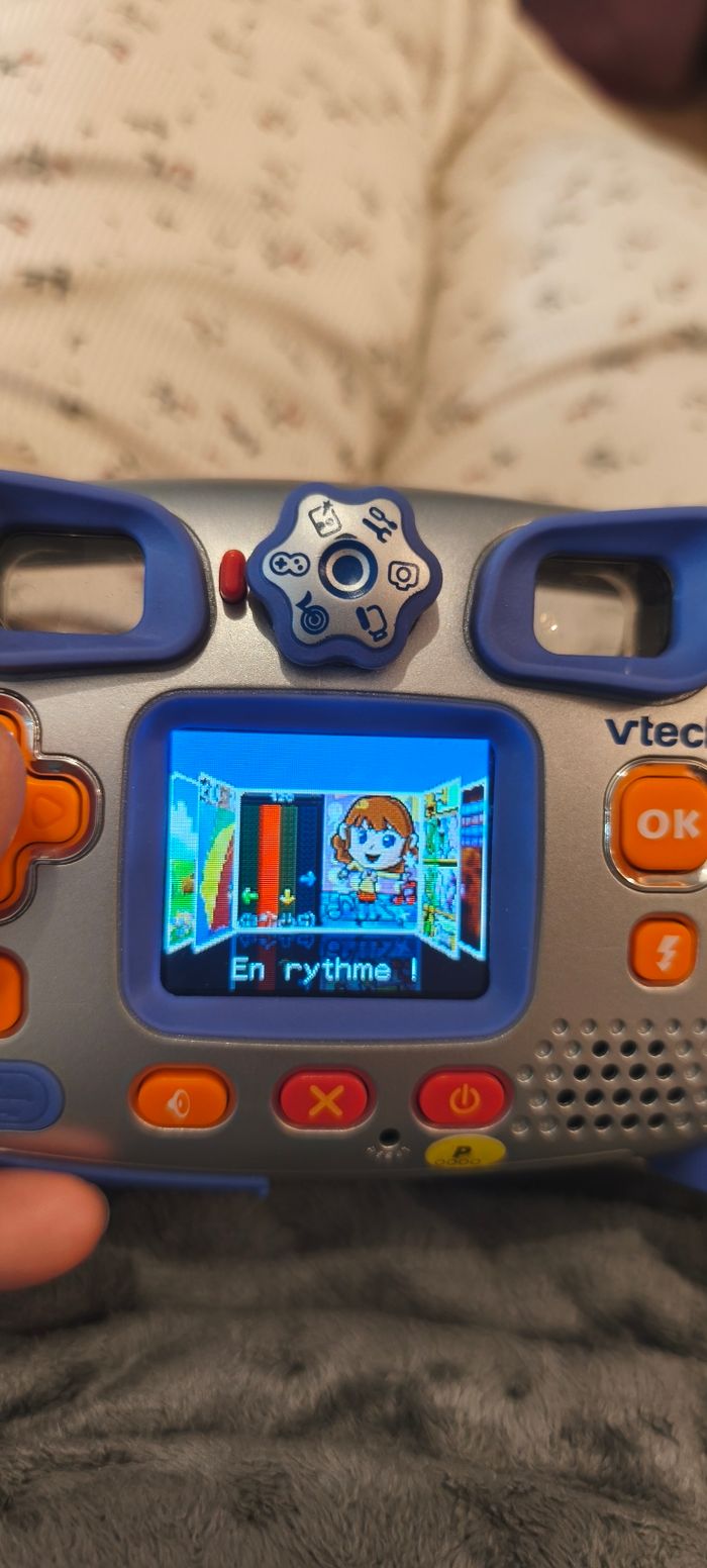 Kidizoom pro vtech fournit avec housse et câble - photo numéro 4