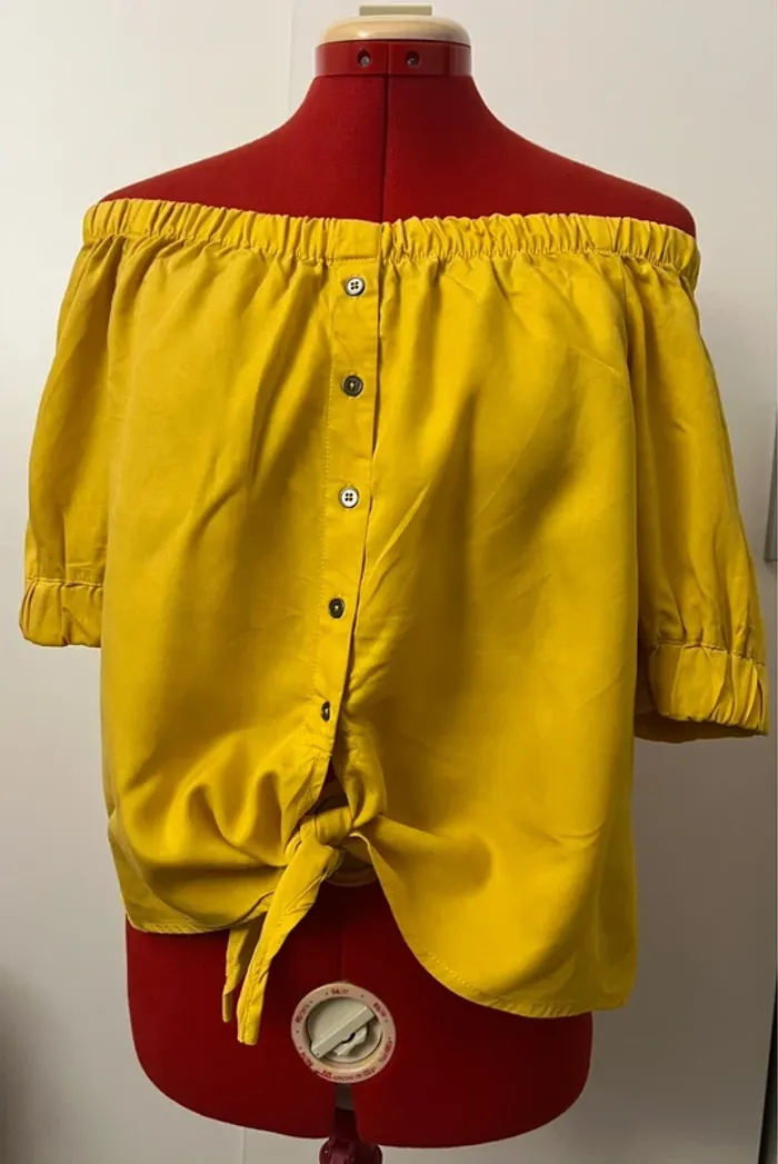 Blouse jaune manches courtes à nouer col bardot Noisy May