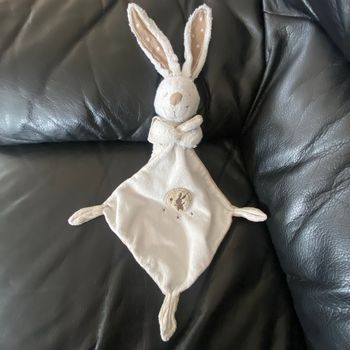 Pommette Doudou Lapin Avec Mouchoir Blanc Beige Marron