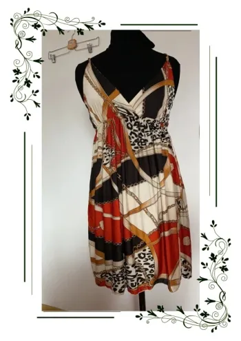 Robe à bretelle imprimée foulard
