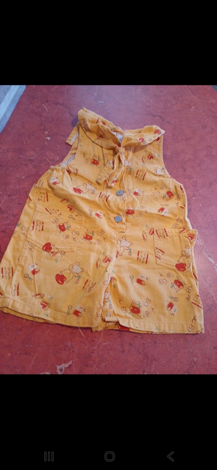 Salopette courte bébé taille 12 mois