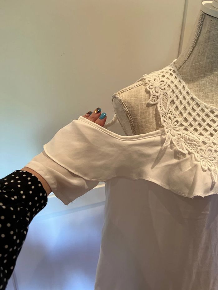 Blouse épaules dénudées taille s/m 38 blanc creme Haut femme blouse, joli haut taille 38 blanc - photo numéro 2