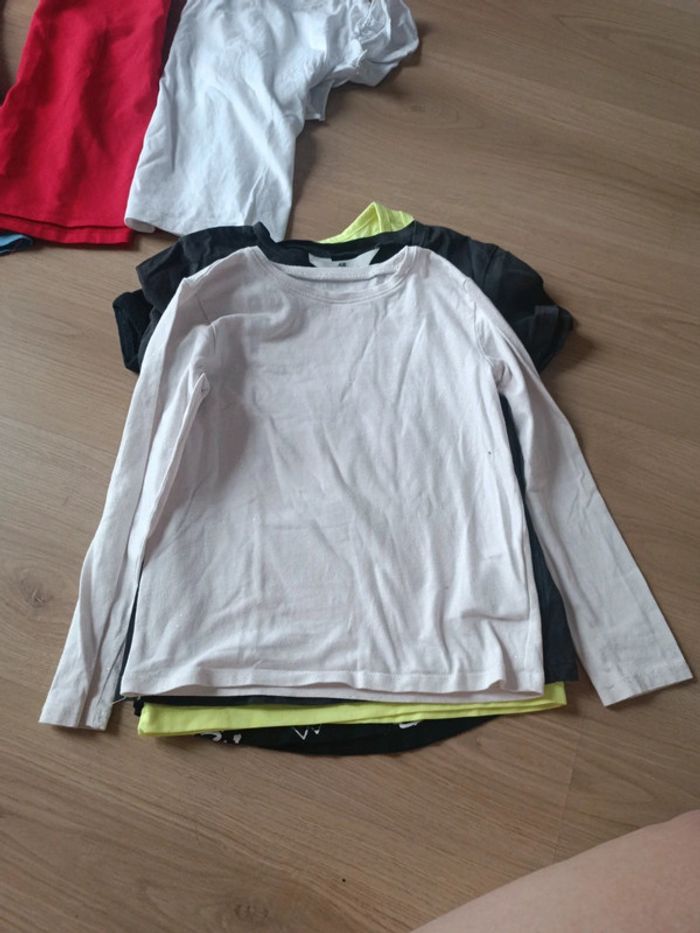 🔥 LOT 8 tshirts fille taille 5/6 ans - photo numéro 5