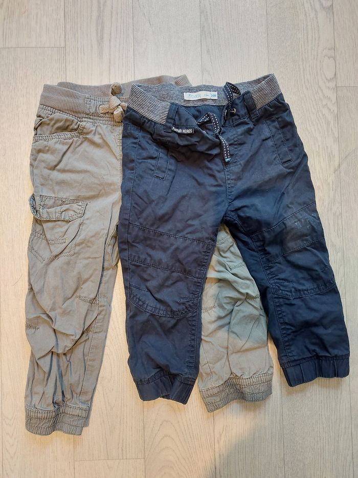 Lot 2 pantalons 23m