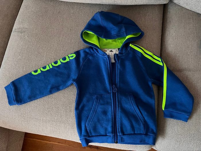 Lot Adidas enfant - photo numéro 2