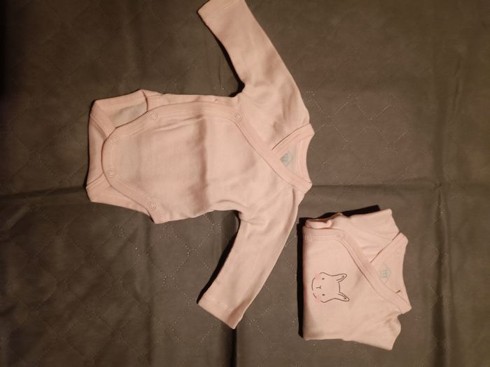 Lot de vêtements bébé fille naissance 0 mois (8 pièces) - photo numéro 6