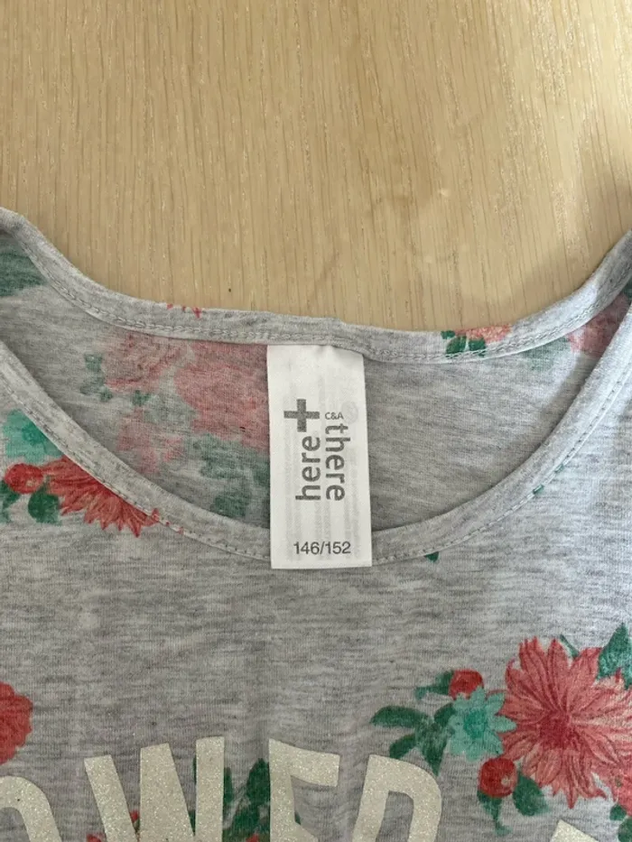 🌸 T-shirt aux épaules ouvertes 🌸 - photo numéro 4