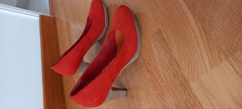 Chaussure en cuir velours rouge - pointure 38
