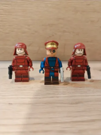 Figurines type lego custom Typho Capitaine des gardes de sécurité de Naboo + 2 gardes