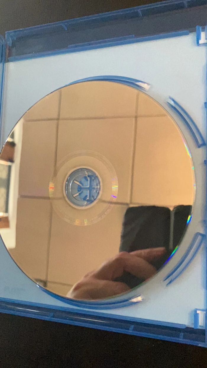 Blu Ray . Iron Man 2. - photo numéro 4