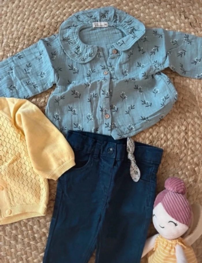 Lot d'un gilet, d'une blouse et d'un pantalon LC Kids - photo numéro 2