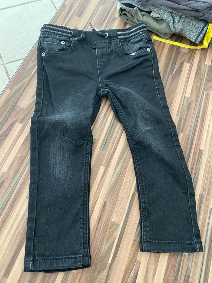 Jean’s noir neuf - photo numéro 2