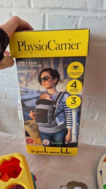 Porte bébé physiologique