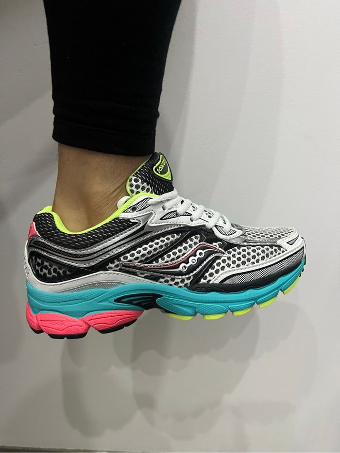 Chaussure SAUCONY PROGRID OMNI 9 - photo numéro 9