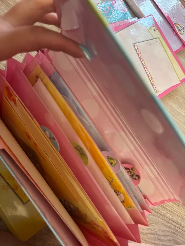 Énorme lot papiers à lettre - photo numéro 8