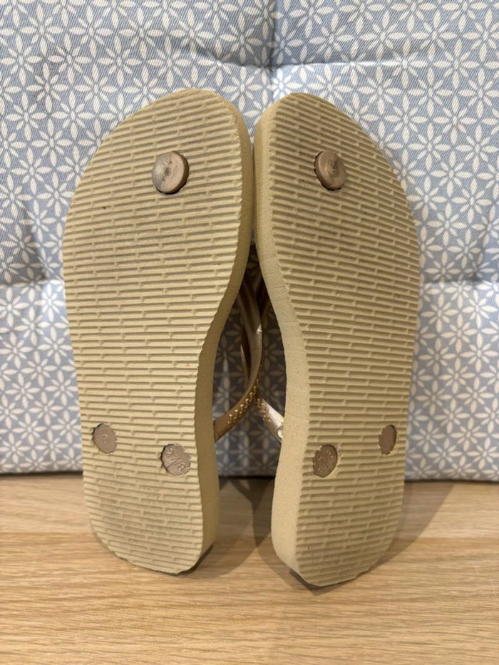 Paire de Claquettes "Beiges Dorées" Pointure 29 / 30 - photo numéro 2