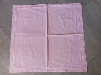 taie d'oreiller carrée rose 70 cm Neuve