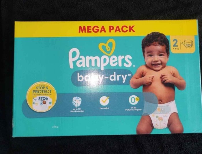 Méga pack 124 couches  Pampers taille 2