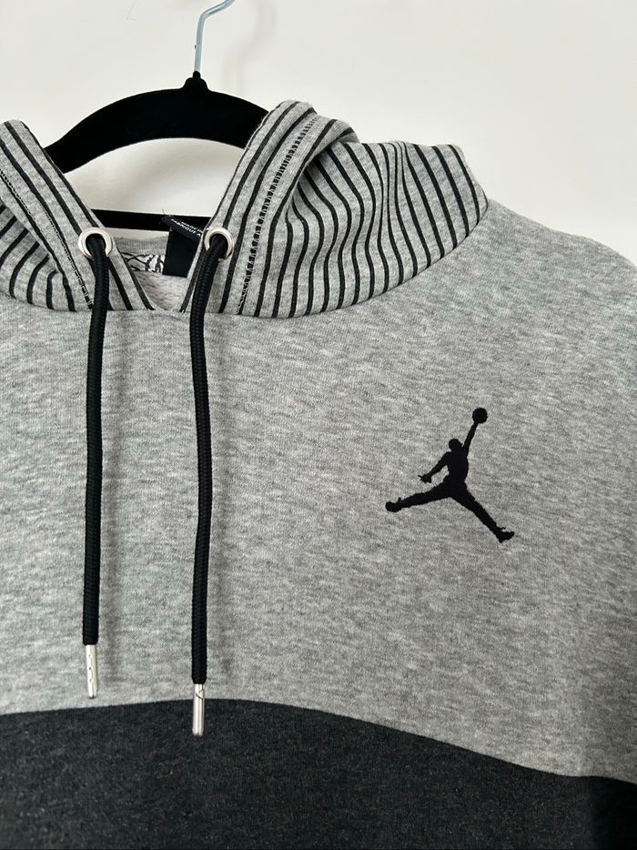 Sweat à capuche mollet brodé gris Jordan M - photo numéro 2