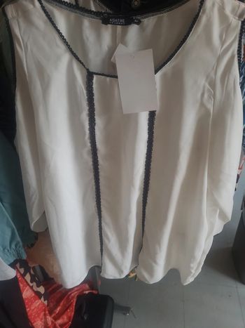 Blouse epaules nues
