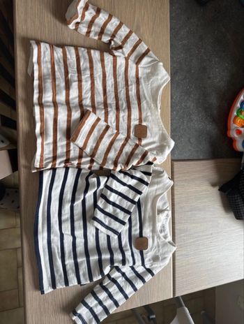 2 t-shirt obaibi 3mois