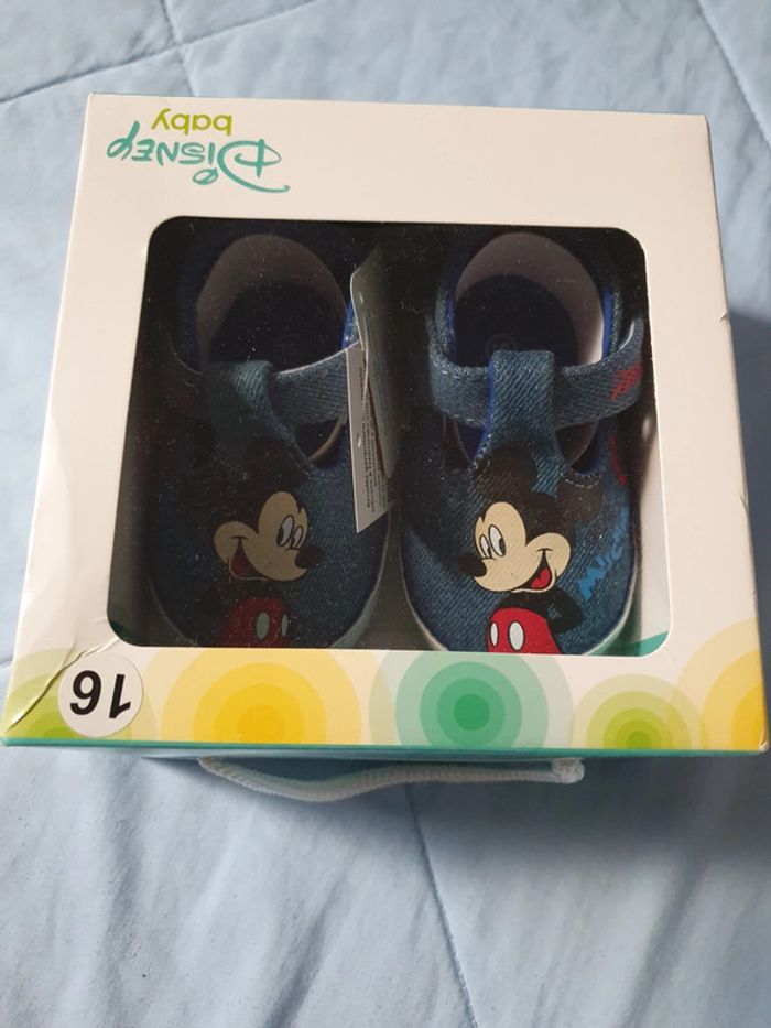 Chaussures Mickey neuve - photo numéro 3