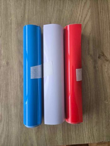 Films adhesif permanent bleu clair, blanc, rouge pompier pour machine de découpe (3 x 3 m)